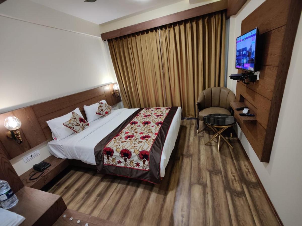 Hotel Green Rooms, Vintage Luxury Near Dal Lake Srīnagar Dış mekan fotoğraf