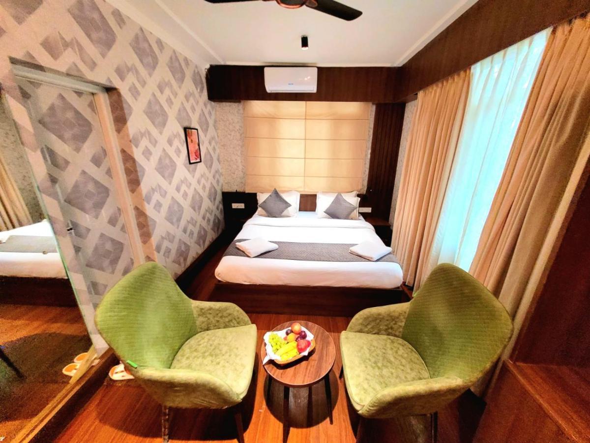 Hotel Green Rooms, Vintage Luxury Near Dal Lake Srīnagar Dış mekan fotoğraf
