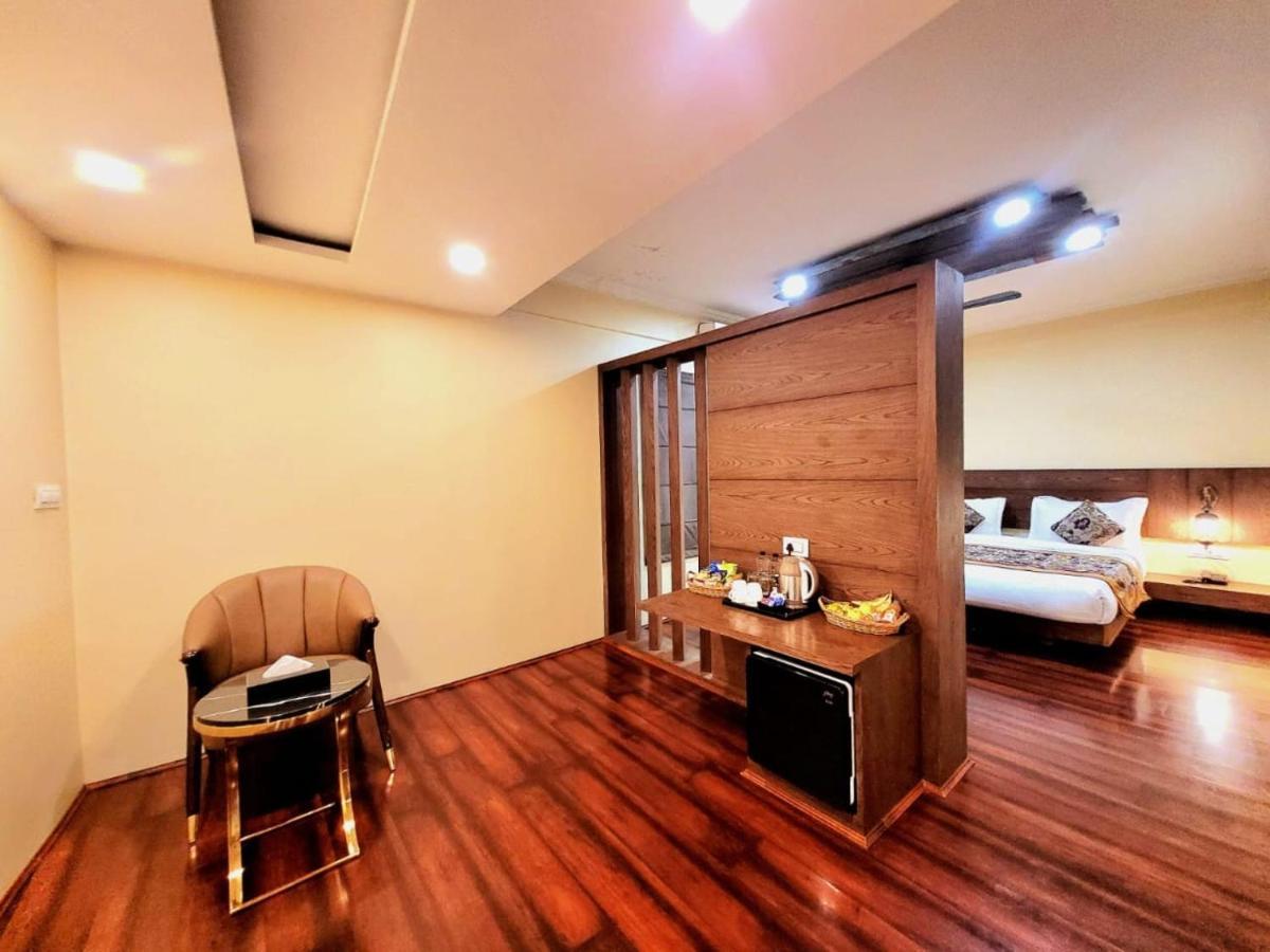 Hotel Green Rooms, Vintage Luxury Near Dal Lake Srīnagar Dış mekan fotoğraf