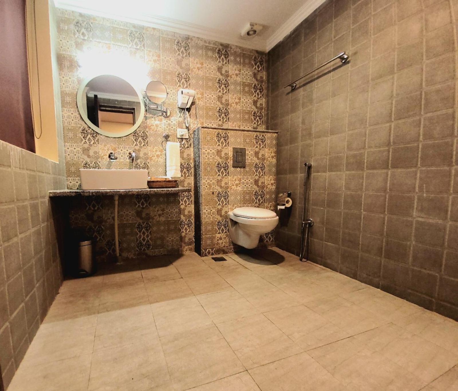 Hotel Green Rooms, Vintage Luxury Near Dal Lake Srīnagar Dış mekan fotoğraf